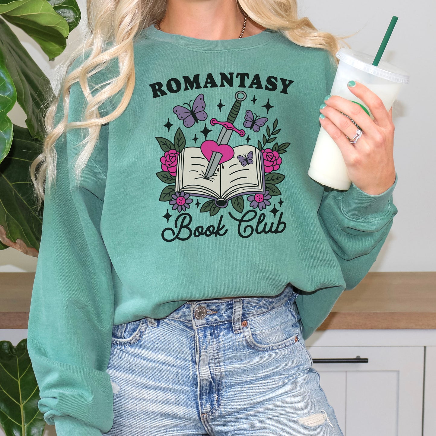 Romantasy Book Club Comfort Colors Sweatshirt