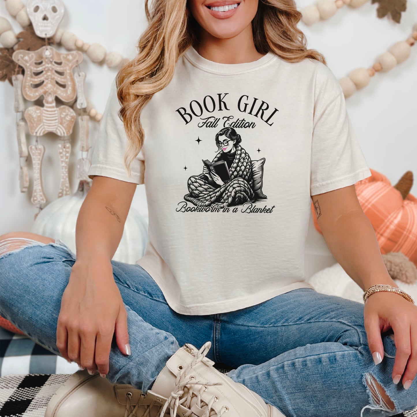 Book Girl Fall Edition - Comfort Colors Boxy Cropped Shirt | Perfect for Book Lovers