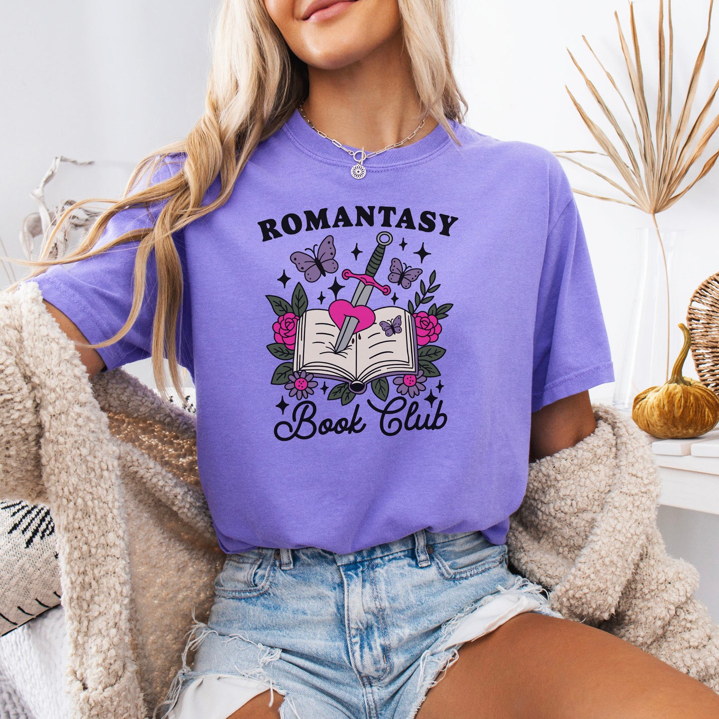 Romantasy Book Club Comfort Colors Shirt
