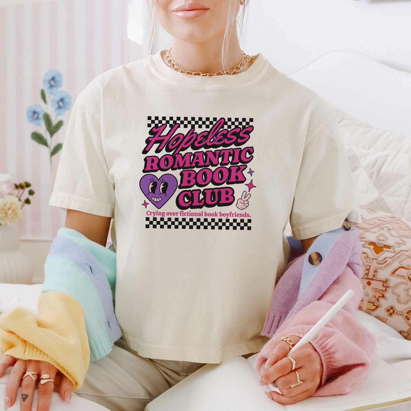 Hopeless Romantic Book Club Comfort Colors Boxy Cropped Shirt