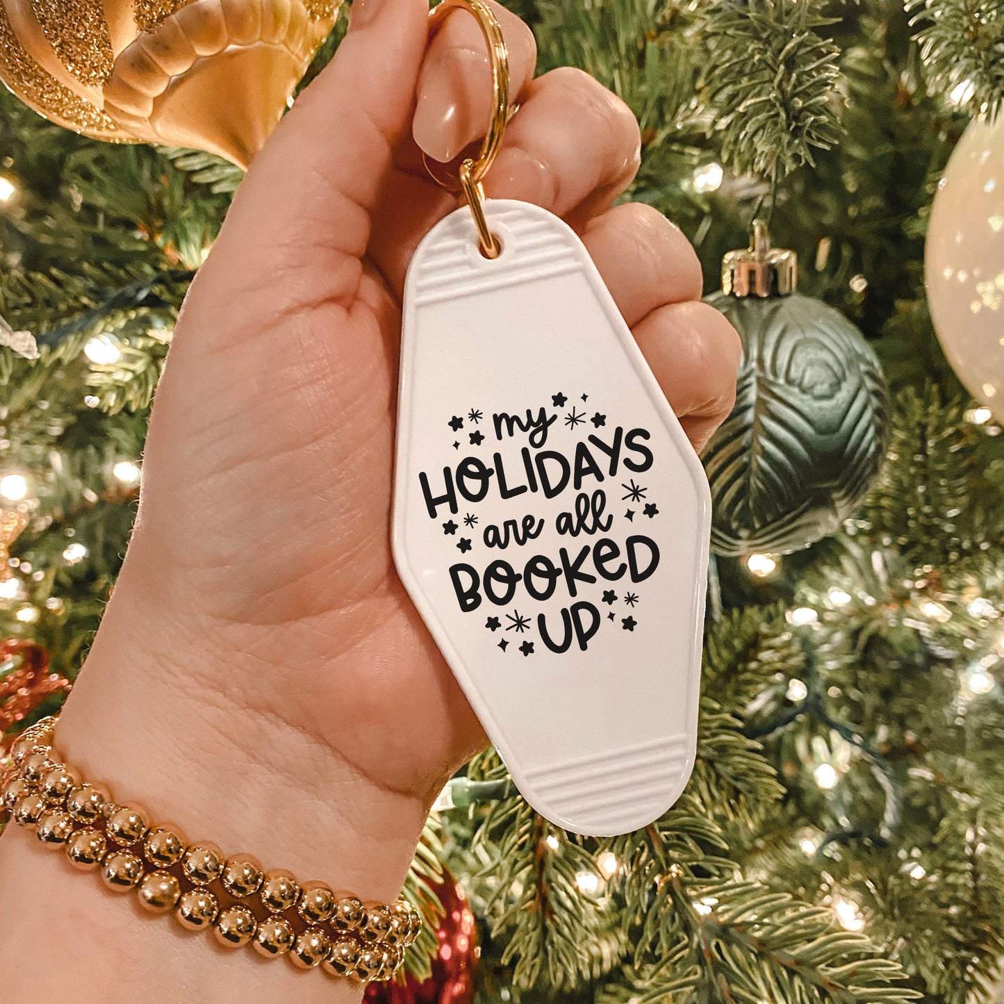 My Holidays Are All Booked Up Keychain – Festive Bookish Motel Keychain for Readers